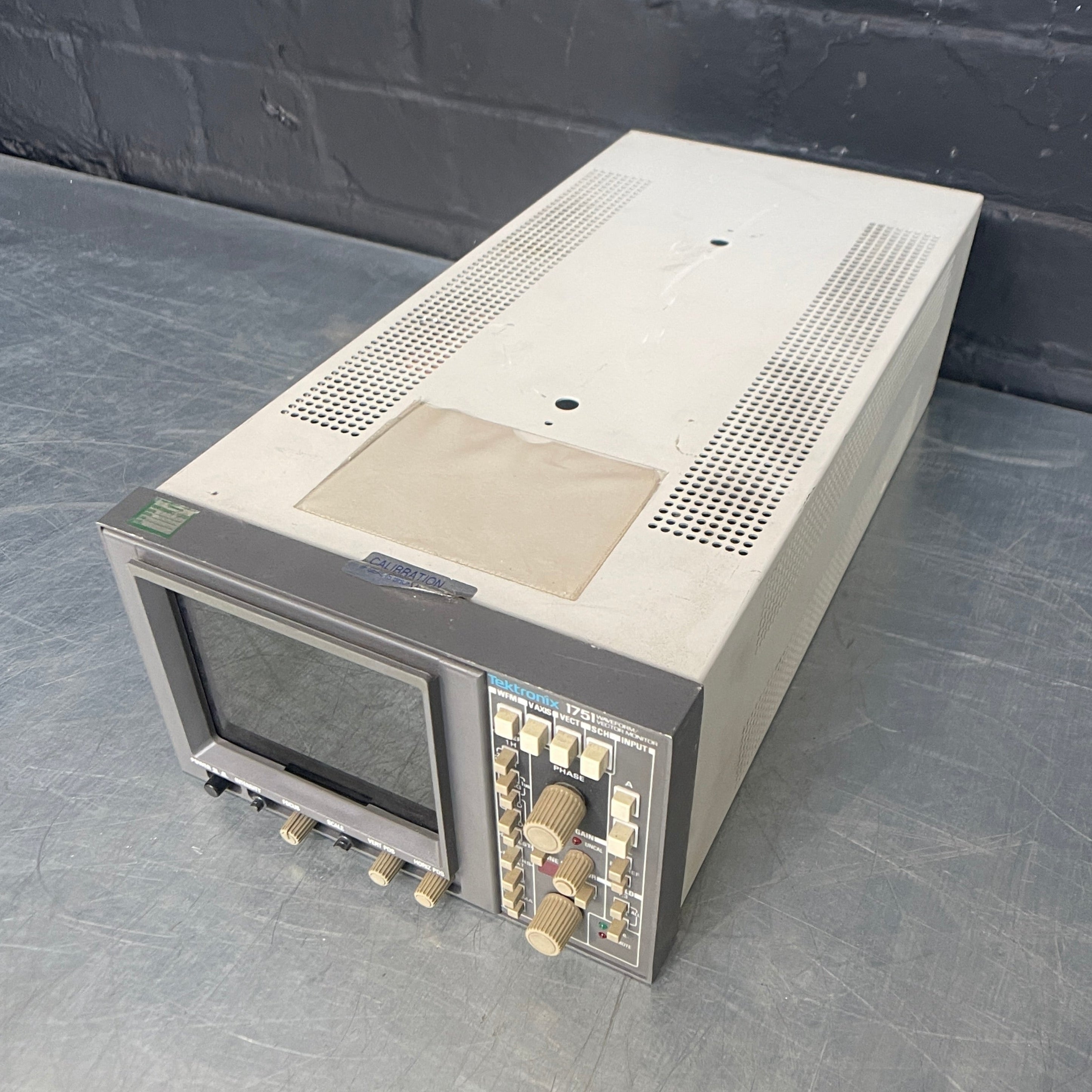 waveform vector monitor electrical scientific Industrial powerhouse props prop rental hire vintage movie film set dec 1