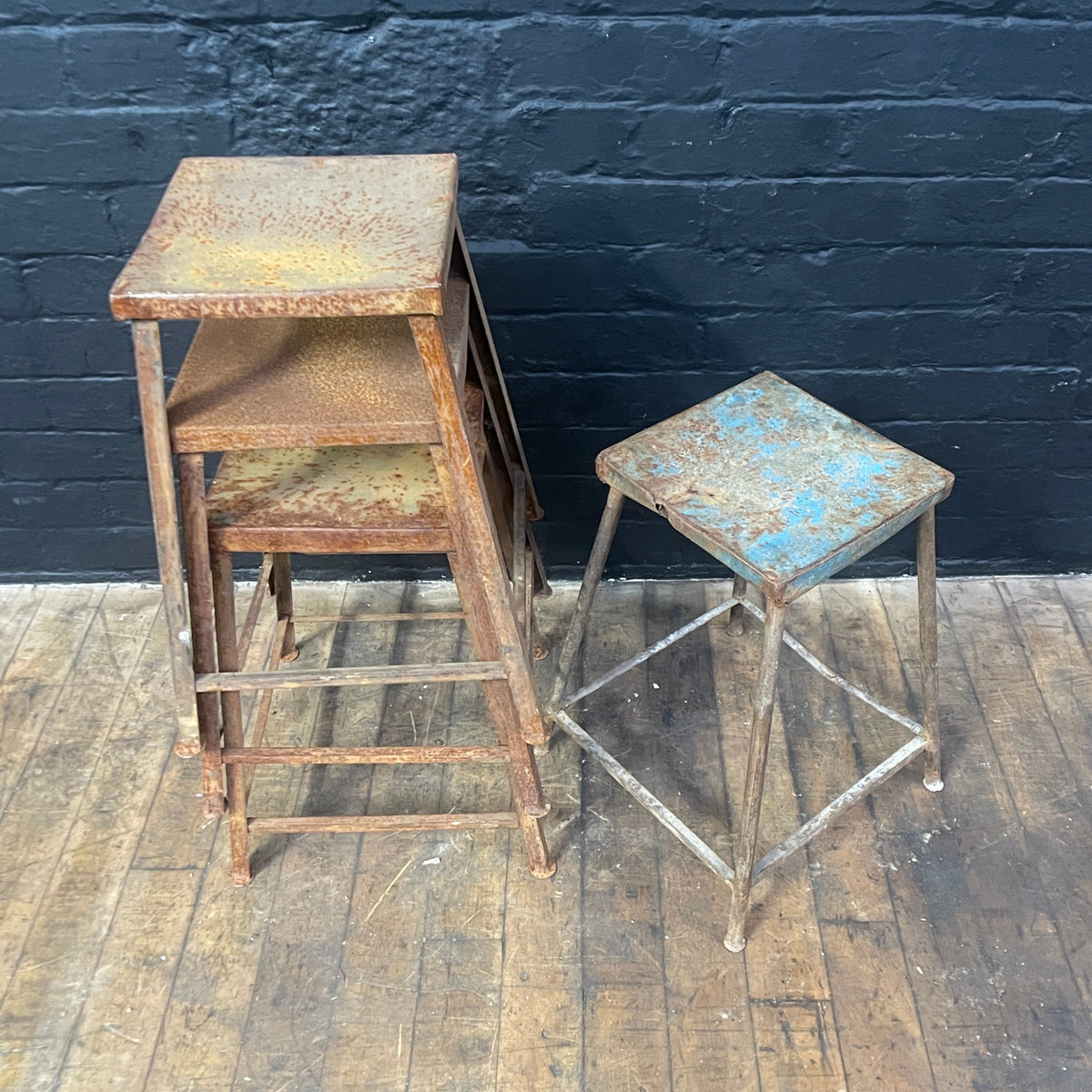 Stacking stools Qty 4 – Powerhouse Props