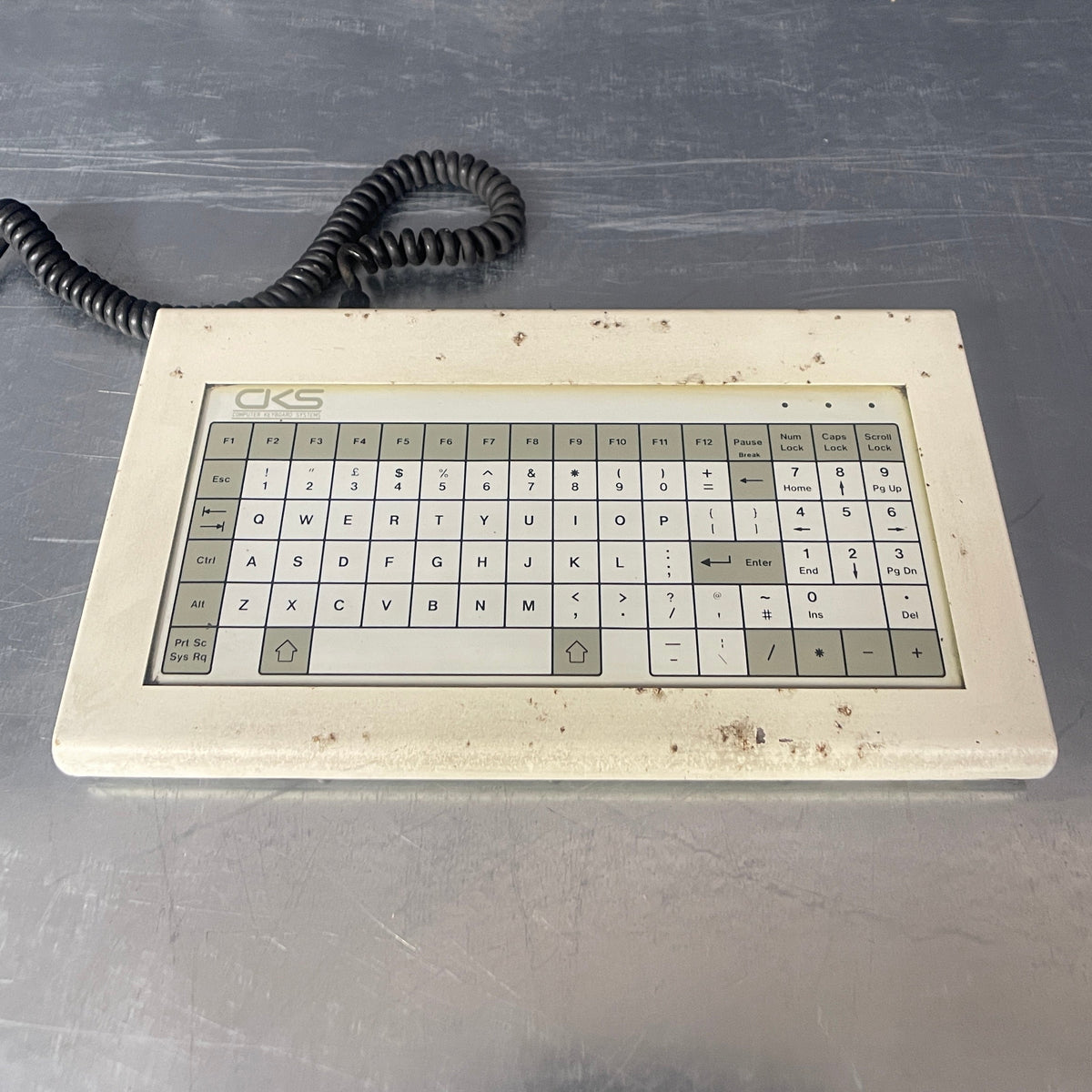 Control keyboard Qty 1 – Powerhouse Props