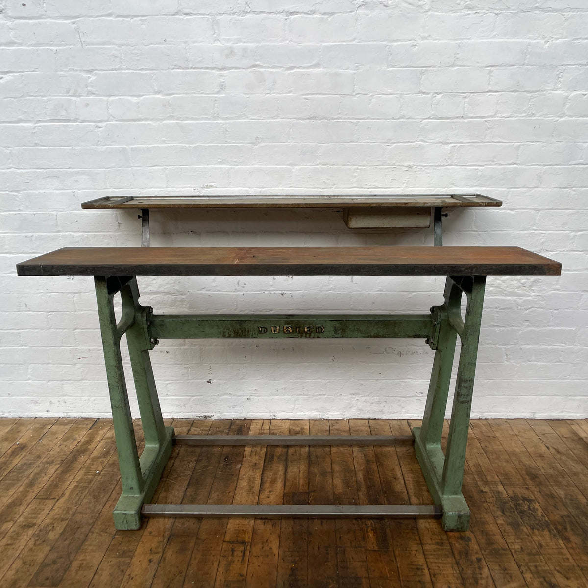 Steel workbench X1 – Powerhouse Props