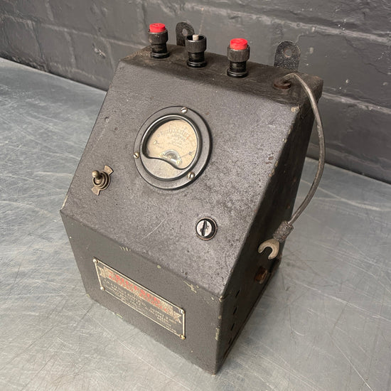 Battery charger Qty 1