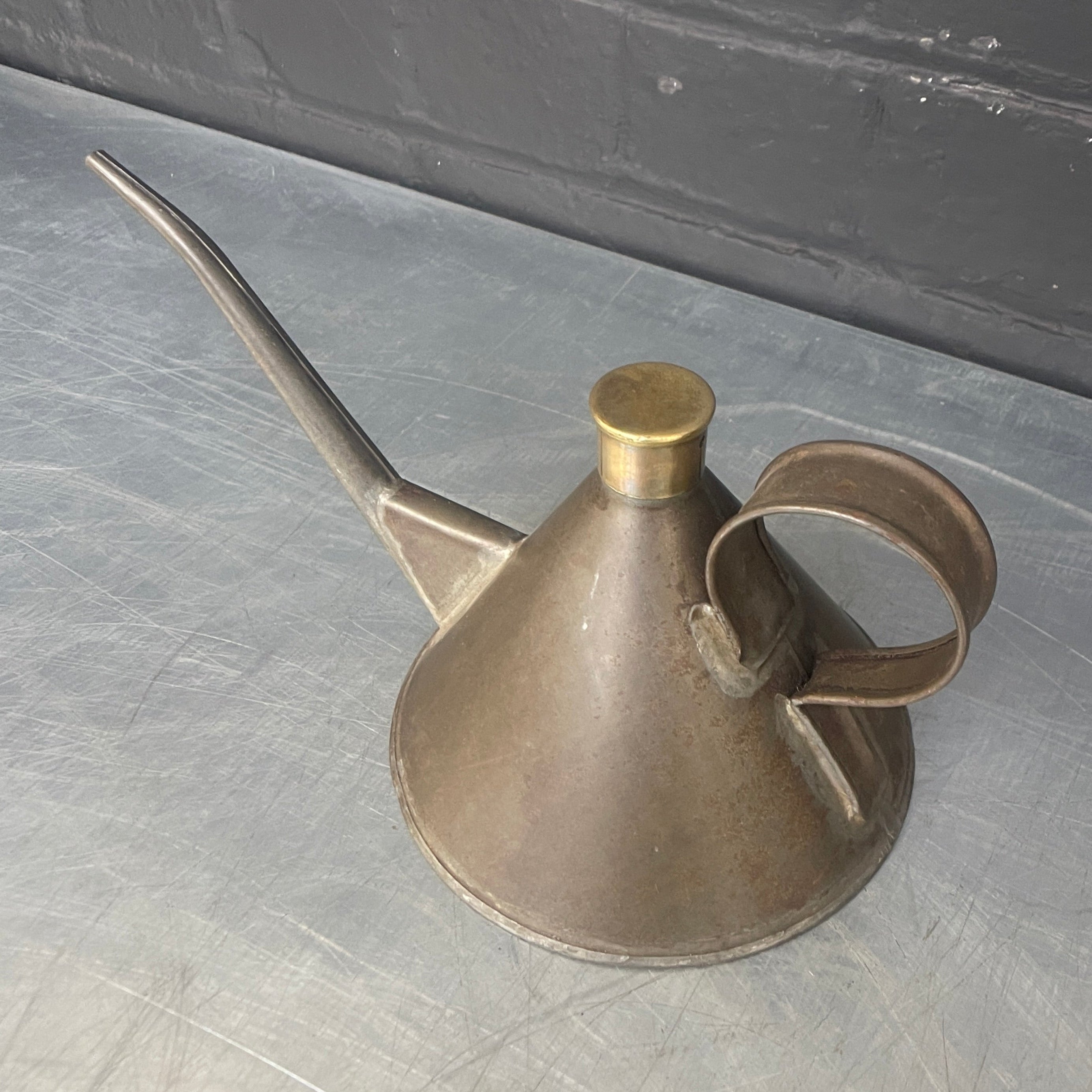 handle jug tin oil can steel metal 1930s 1940s 1950s 3