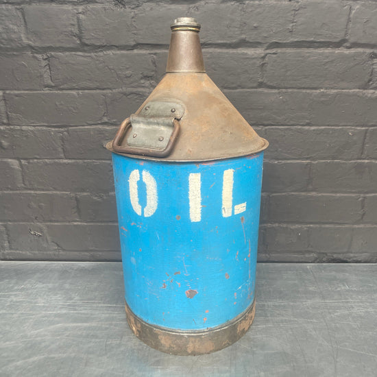 Oil can Qty 1