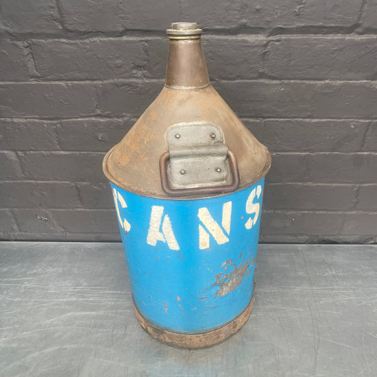 Oil can Qty 1