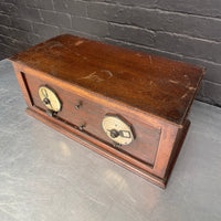 radio valve tuner electrical scientific Industrial powerhouse props prop rental hire vintage movie film set dec 1